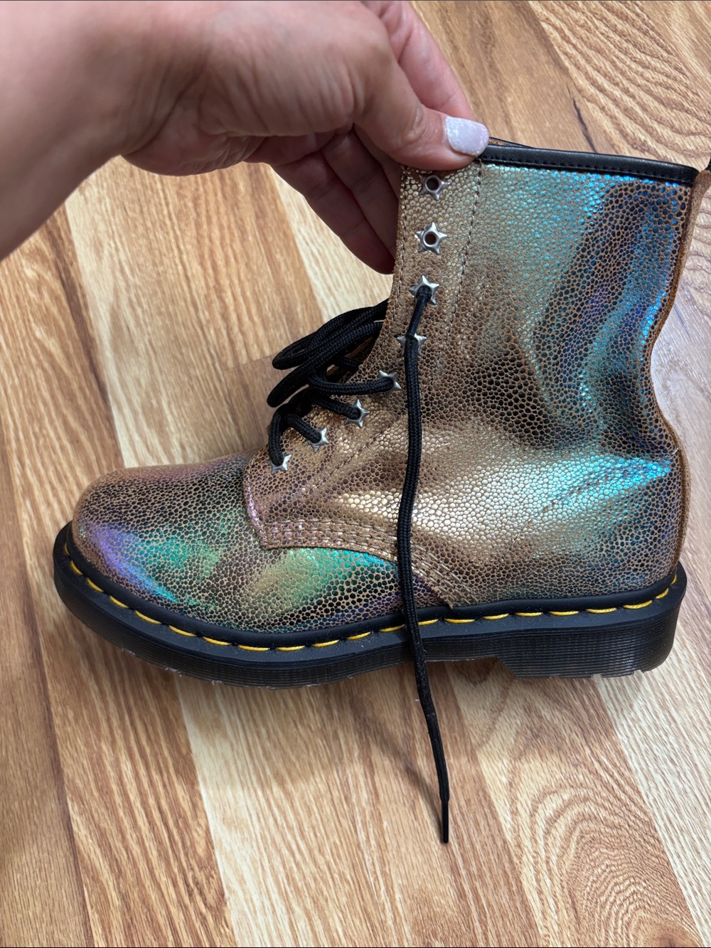 Dr. Martens AirWair Iridescent Sand Suede Leather Rainbow Ray Boots Size 7L - Picture 7 of 16
